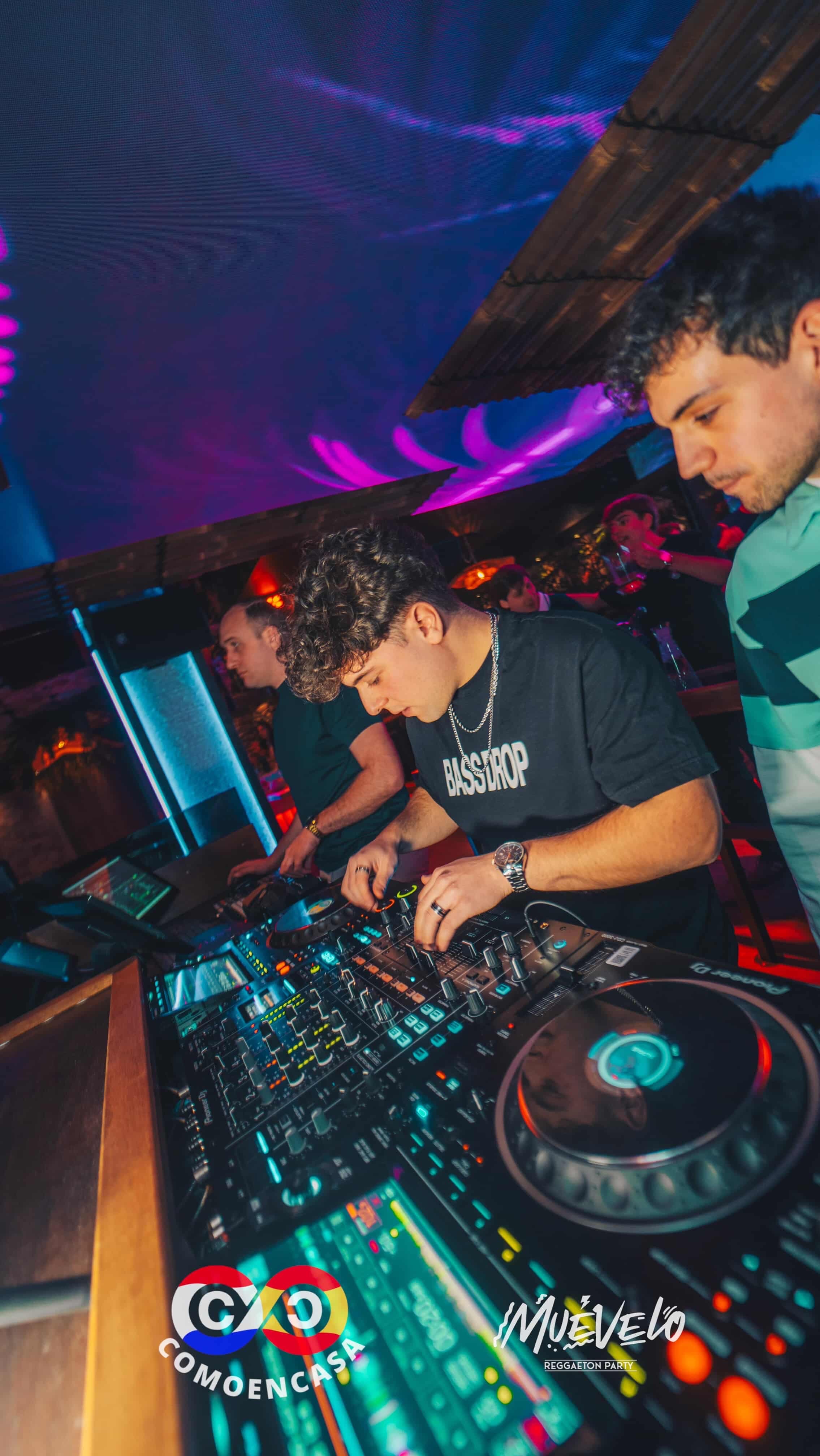 D114993E DC54 4EBD B56E FB479BACA961